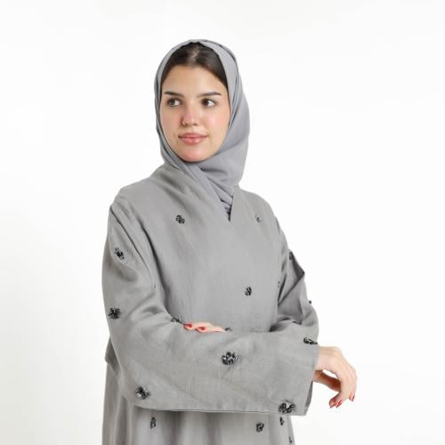عباية رمادي بتطريز أحجار الهيماتايت الكريم ناعم بت...