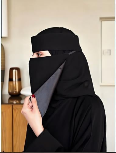 نقاب مبطن