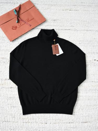 سويتر لورو بيانا الكشمير الفاخر بياقة عالية (Loro Piana Cashmere Turtleneck Sweater)