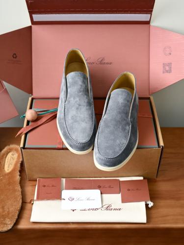 حذاء لورو بيانا الرجالي الشمواه الأيقوني (Loro Piana Open Walk Suede Shoes)