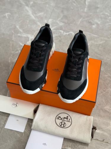 حذاء "هيرميس" الرياضي الفاخر (Hermès Sneaker)