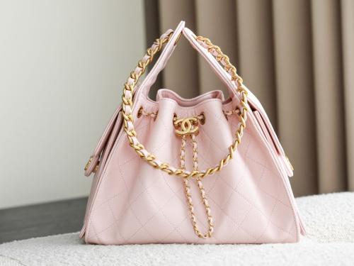 حقيبة شانيل (Chanel) كافيار برباط علوي - جلد وردي...