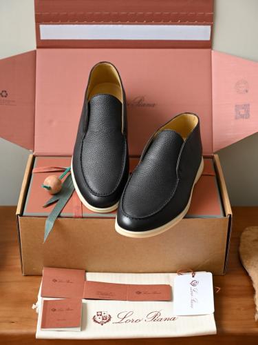 حذاء لورو بيانا الرجالي الفاخر من الجلد الطبيعي ( Loro Piana Open Walk Grained Leather )