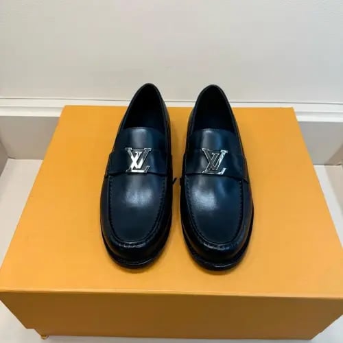 لويس فيتون (Louis Vuitton) - حذاء لوفر كلاسيكي أسو...
