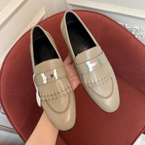 حذاء "هيرميس" لوفر (Hermès Loafers)