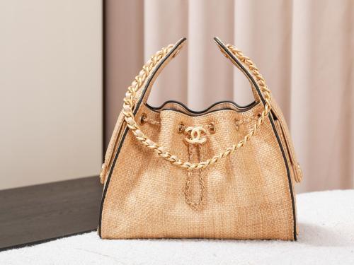 حقيبة دلو وكتف شانيل (Chanel) رافيا قش بيج نود مقا...