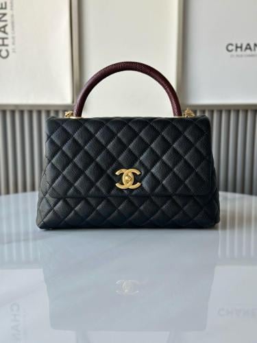 حقيبة "شانيل" (Chanel) كوكو هاندل مقاس ٢٥ سم