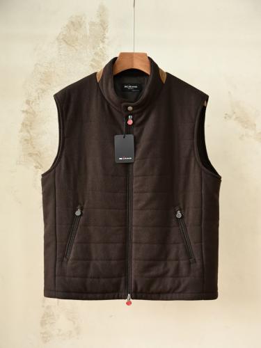 فيست كيتون الرجالي الفاخر من الصوف المبطن (Kiton Quilted Wool Vest)