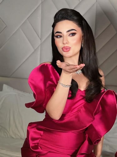 FUSHIA laura فوشي غامق ( تسليم 10-15 يوم عمل )