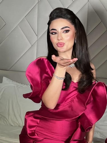 FUSHIA laura فوشي غامق ( تسليم 10-15 يوم عمل )