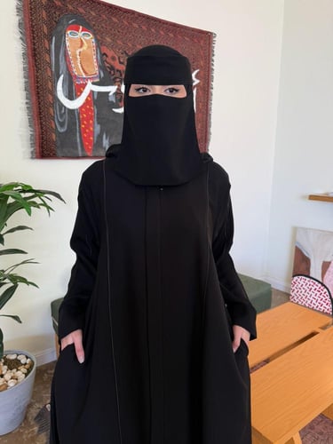 عباية رقم 220 + طرحه مجانًا