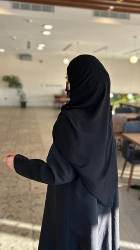 2 نقاب حرير وسط+ 2 طرحه بندانه