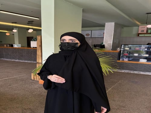 2نقاب قصير +طرحتين ربط