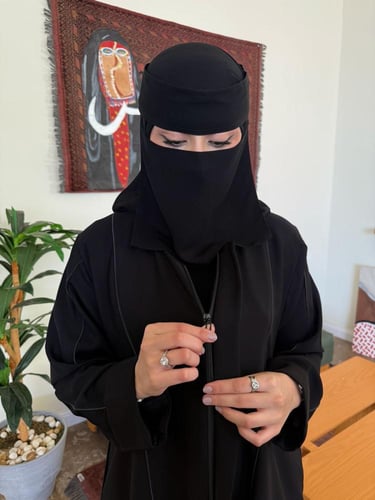 عباية رقم 220 + طرحه مجانًا