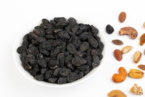 زبيب أسود يمني