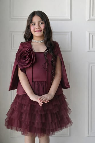 فستان لؤلؤة الربيع الافوايت لإطلالة أميرية ناعمة و...