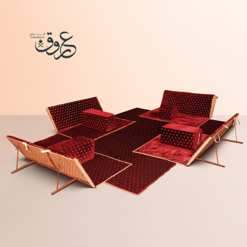 جلسة خارجية مربعة بتصميم بسيط وألوان أنيقة - أحمر-...
