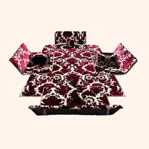 طقم جلسة أرضية ديوانية تراثية مزخرفة ومراكي فاخرة...