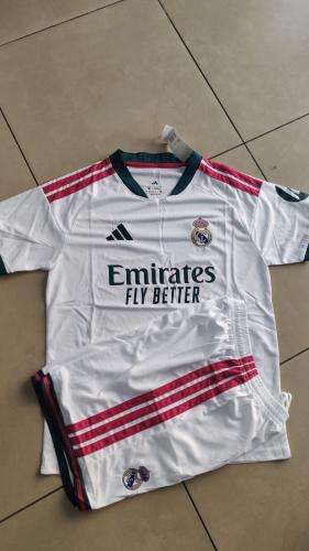 طقم ريال مدريد الجديد
