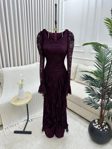 فستان ناعم باكمام دانتيل