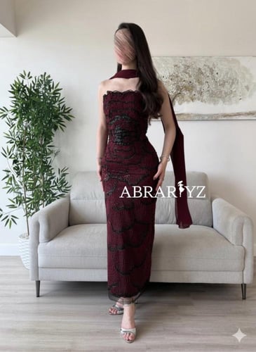 فستان سهرة عنابي ملكي مع شال