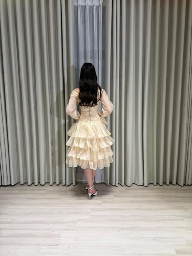 فستان العيد ناعم ميدي طبقات كرنكل