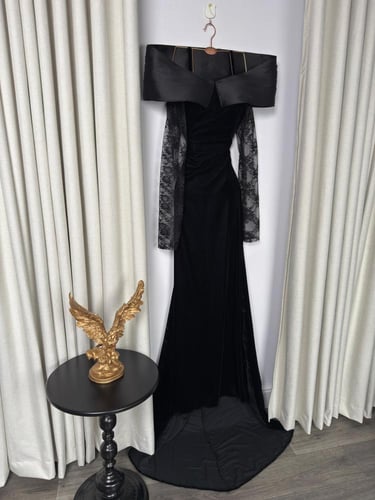 فستان سهره مخمل باكمام دانتيل