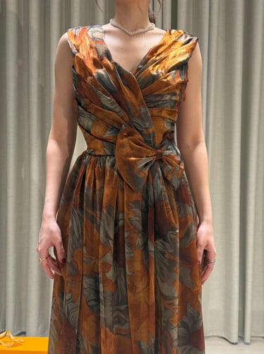 فستان ناعم مشجر مستوحا من الطبيعه