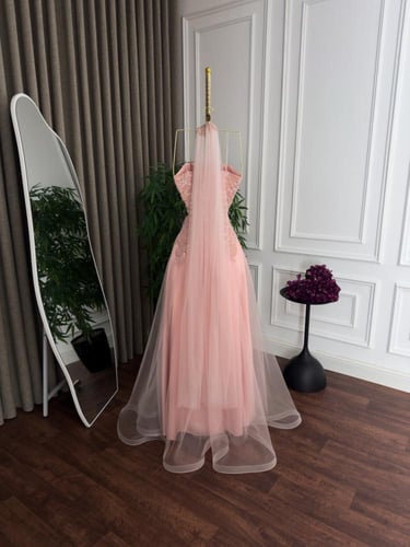 فستان سهره تطريز يدوي شال تل