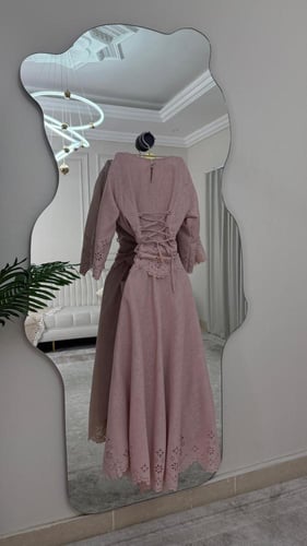 فستان ناعم تطريز راقي