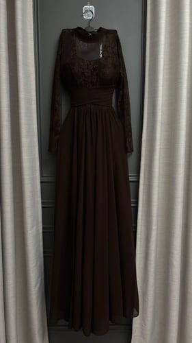 فستان ناعم باربي أكمام دانتيل