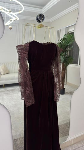 فستان سهره مخمل باكمام دانتيل