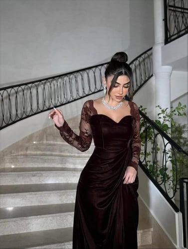 فستان سهره مخمل باكمام دانتيل
