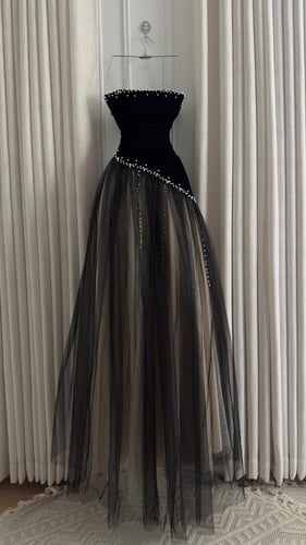 فستان سهرة جوخ شتوي مطرز لولو دبل كلوش