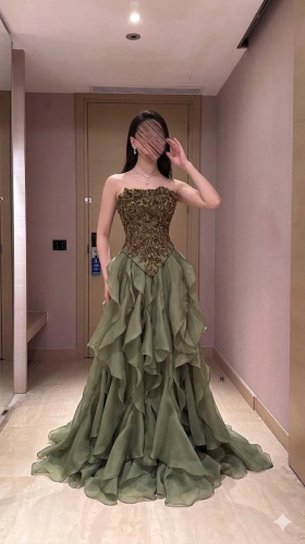 فستان سهره تطريز جازار كلوش