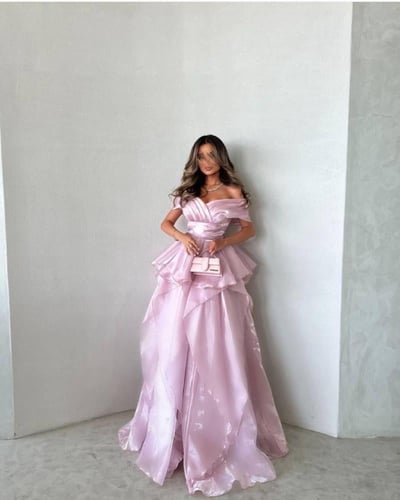 فستان سهرة عنابي طويل