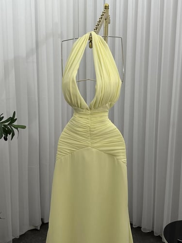 فستان سهره ناعم تكسيره بوليسيه