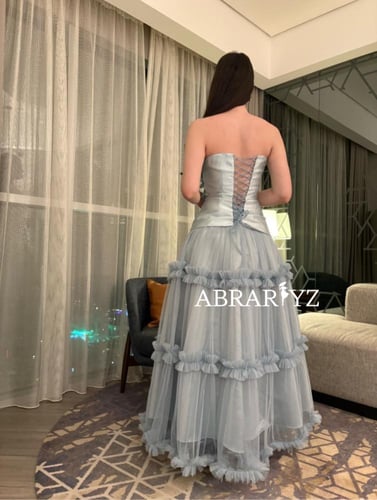 فستان سهره ميكادو تطريز تل طبقات كلوش