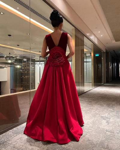 فستان سهره احمر ذيل طويل