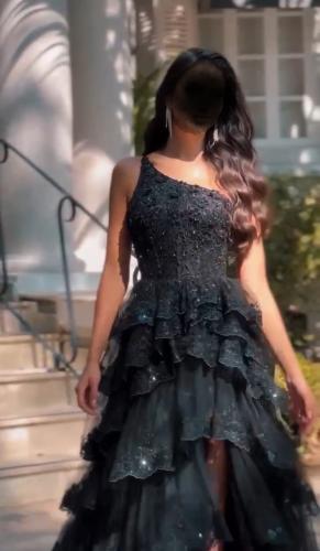 فستان سهرة طويل تل