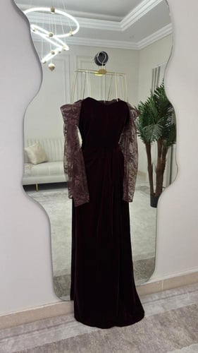 فستان سهره مخمل باكمام دانتيل