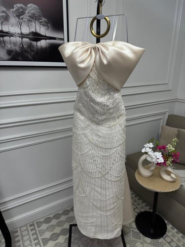 فستان سهره أوف وايت