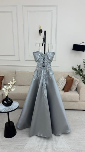 فستان سهرة طويل