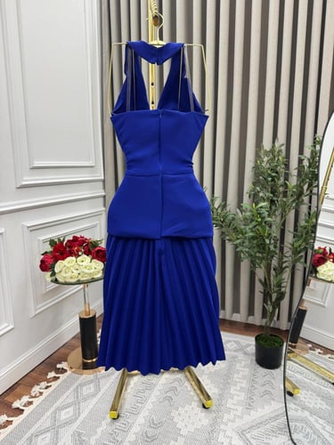 فستان السن المحير بكسرات انيقه لونين