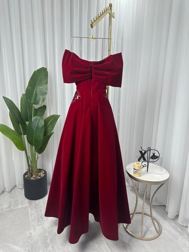 فستان سهرة طويل جوخ