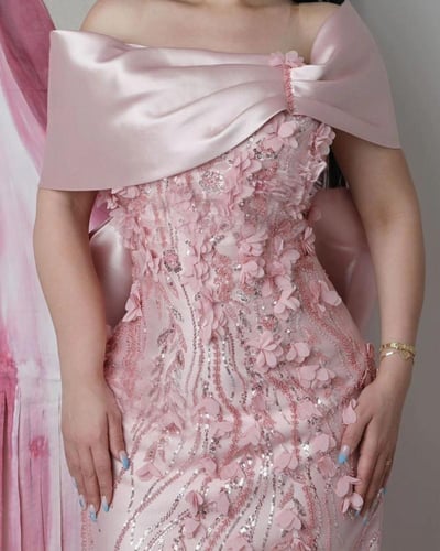 فستان سهره بينك بذيل طويل