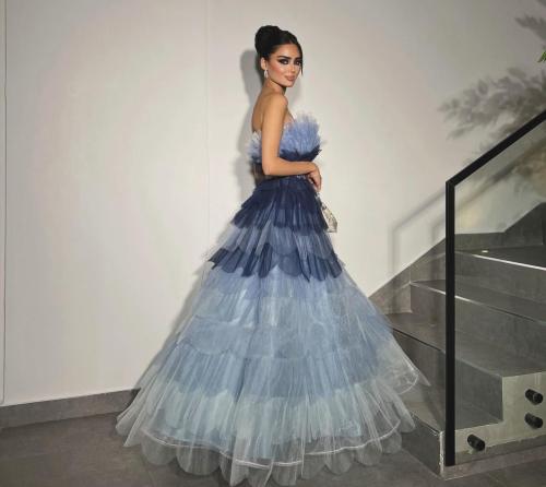 فستان سهرة طويل تطريز يدوي