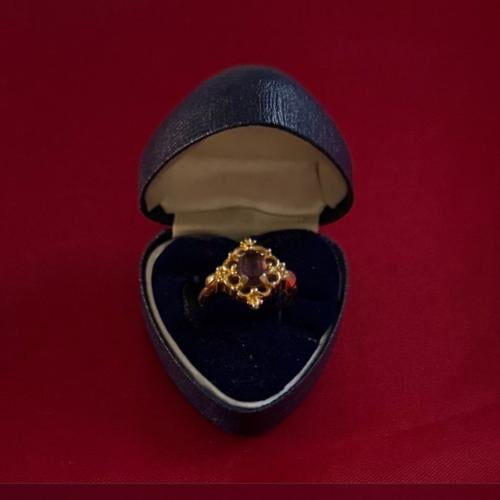 خاتم Avon من السبعينات الميلاديه