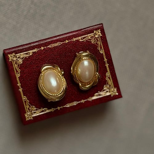 اقراط Lotus فنتج – أناقة خمسينيات إنجلترا (Circa 1...