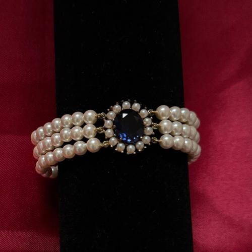 سوار من اللؤلؤ ماركة LOTUS Royale